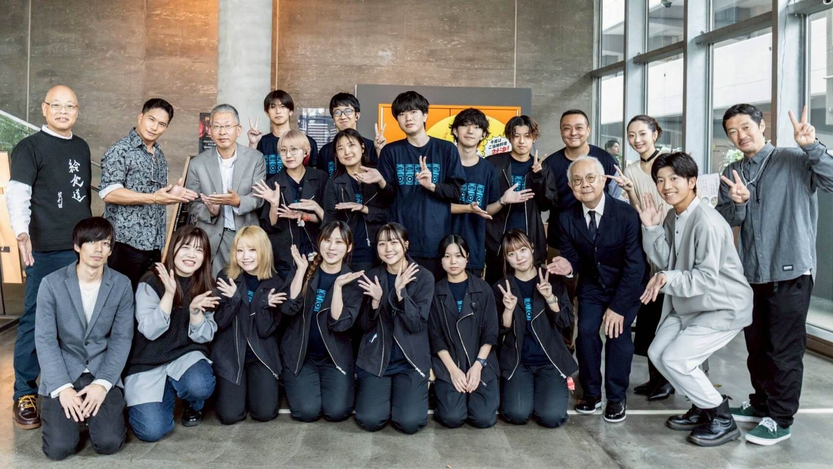 キャラバン写真1