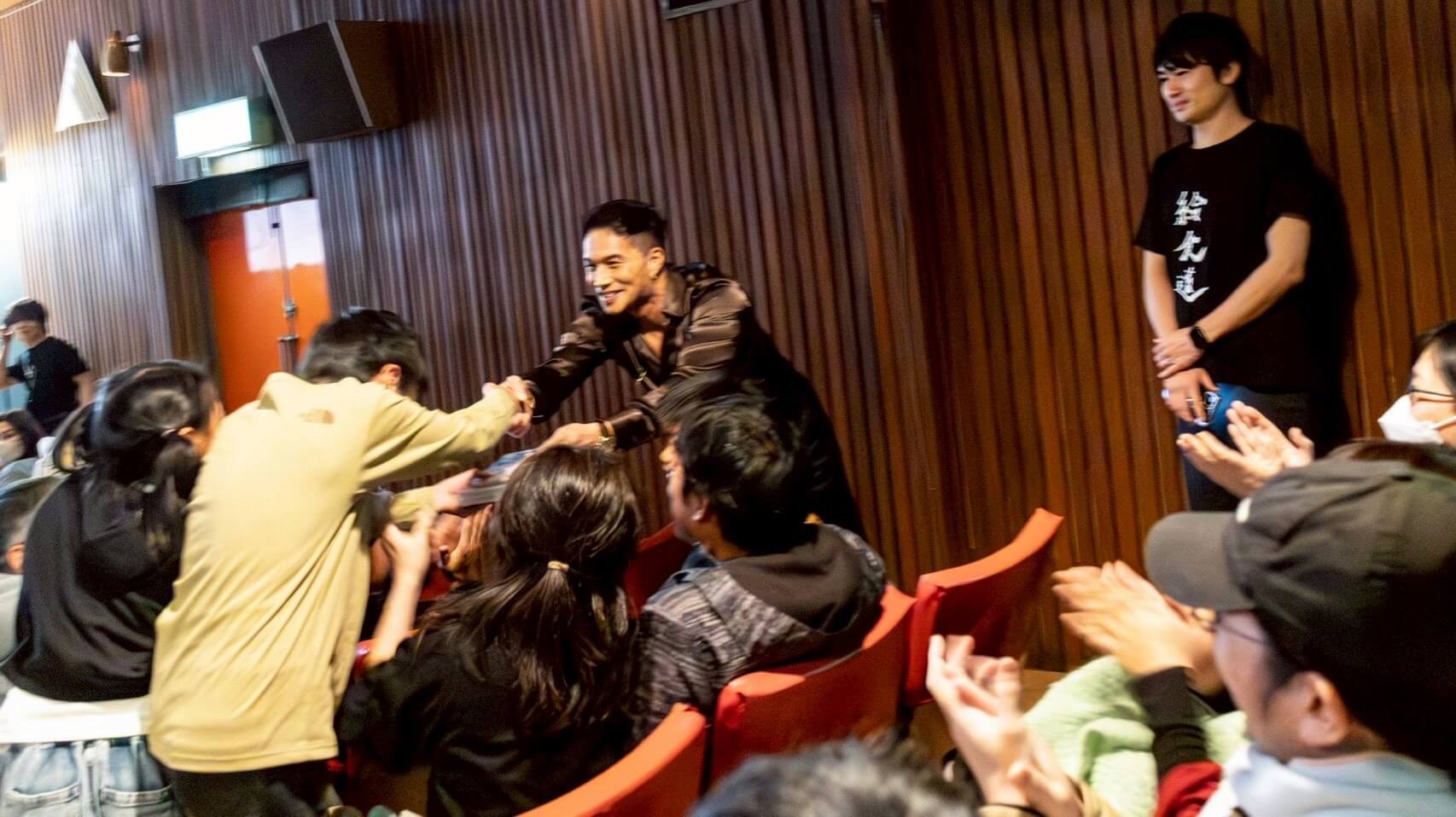 キャラバン写真3