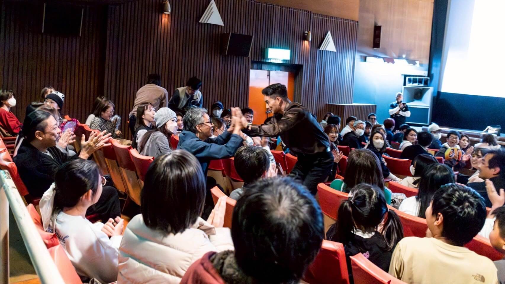 キャラバン写真10